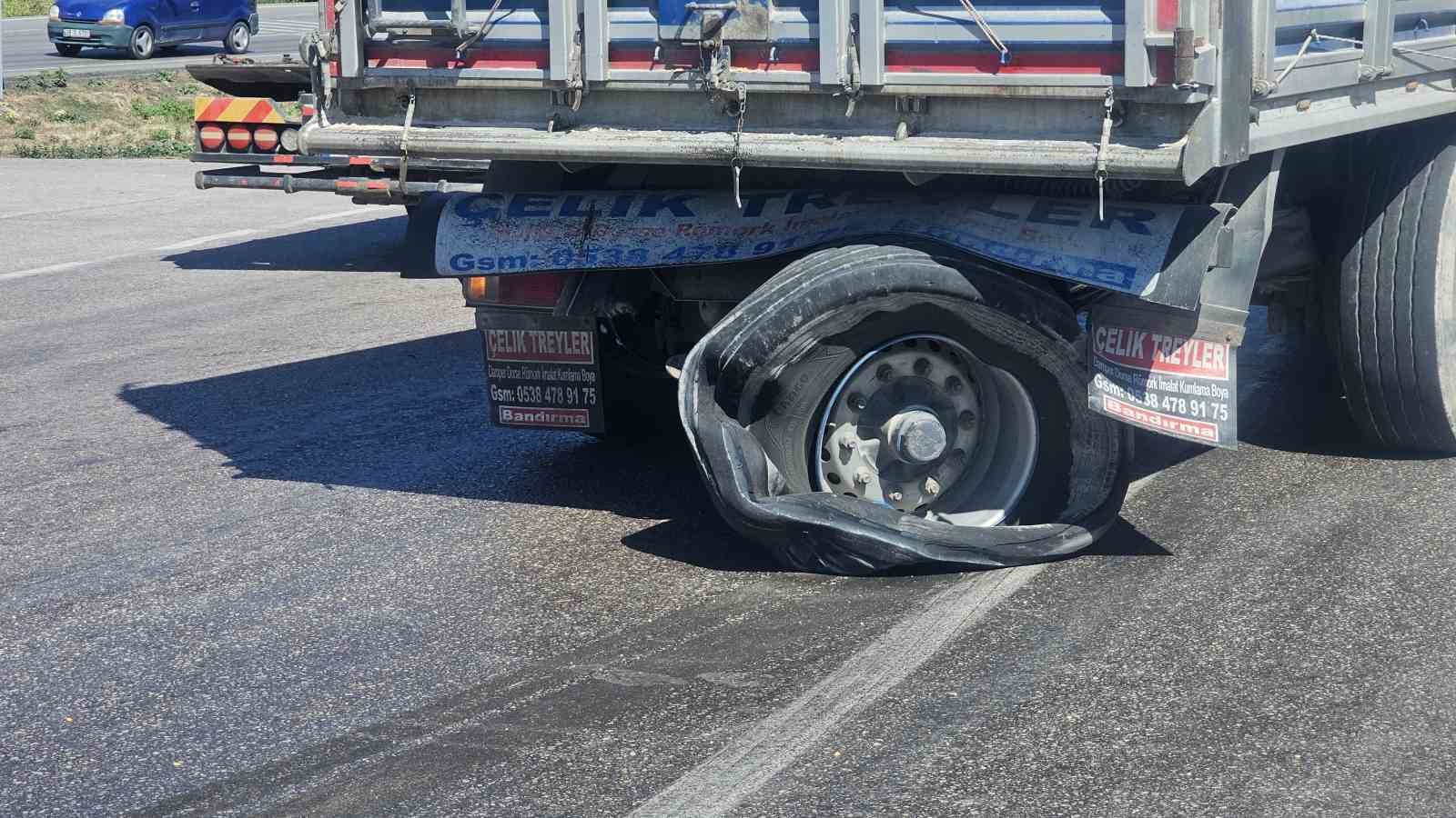 Tırın dorse dingili koptu,
