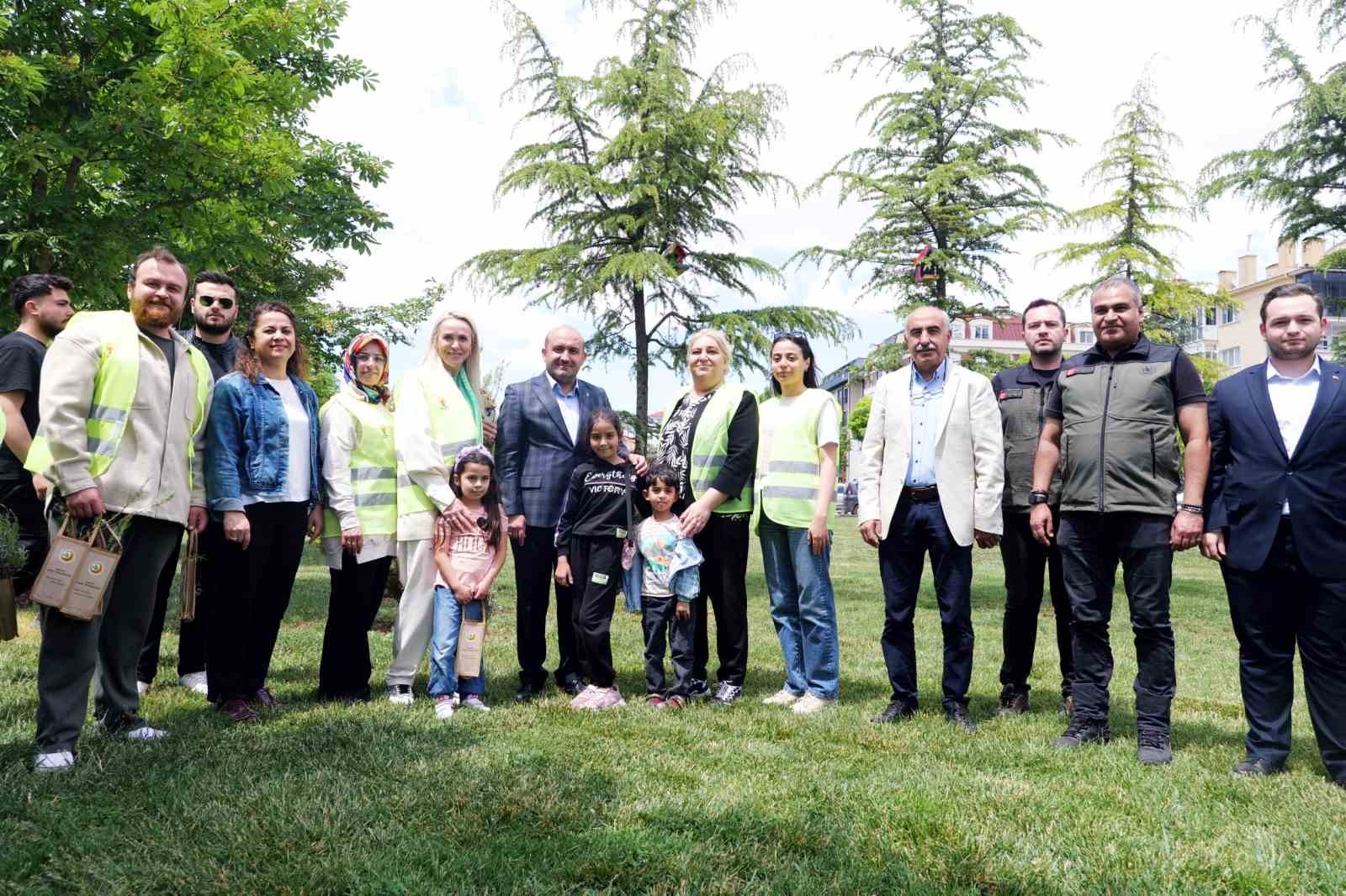 AK Parti&rsquo;den &Ccedil;evre Haftası etkinliği
