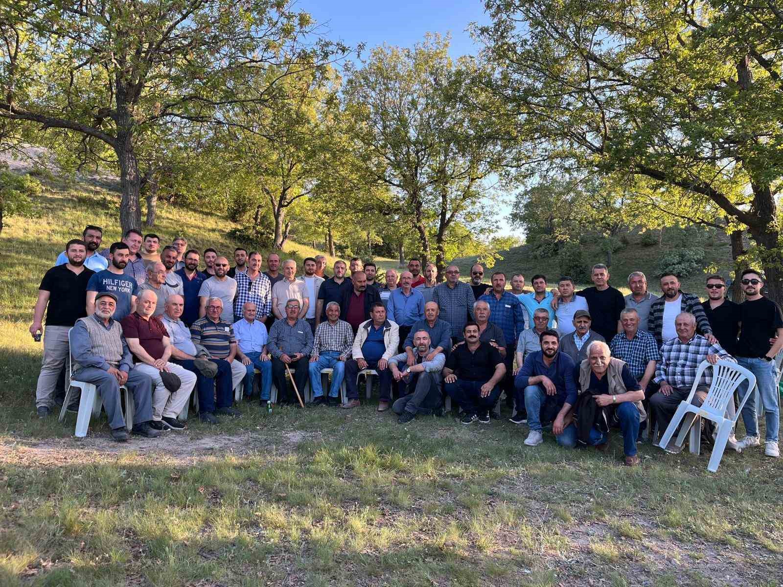 Eti Maden Kırka Bor Ağır Bakım Birimi çalışanları ve emeklileri piknikte bir araya geldi