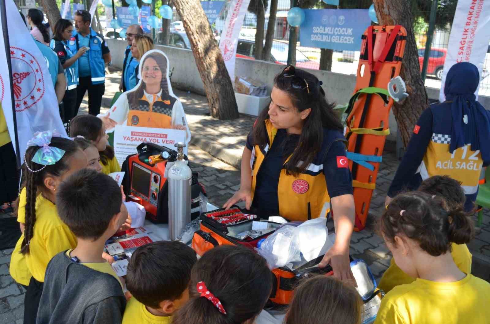 Balıkesir’de "Sağlıklı Çocuk, Sağlıklı Gelecek" çocuklara tanıtıldı