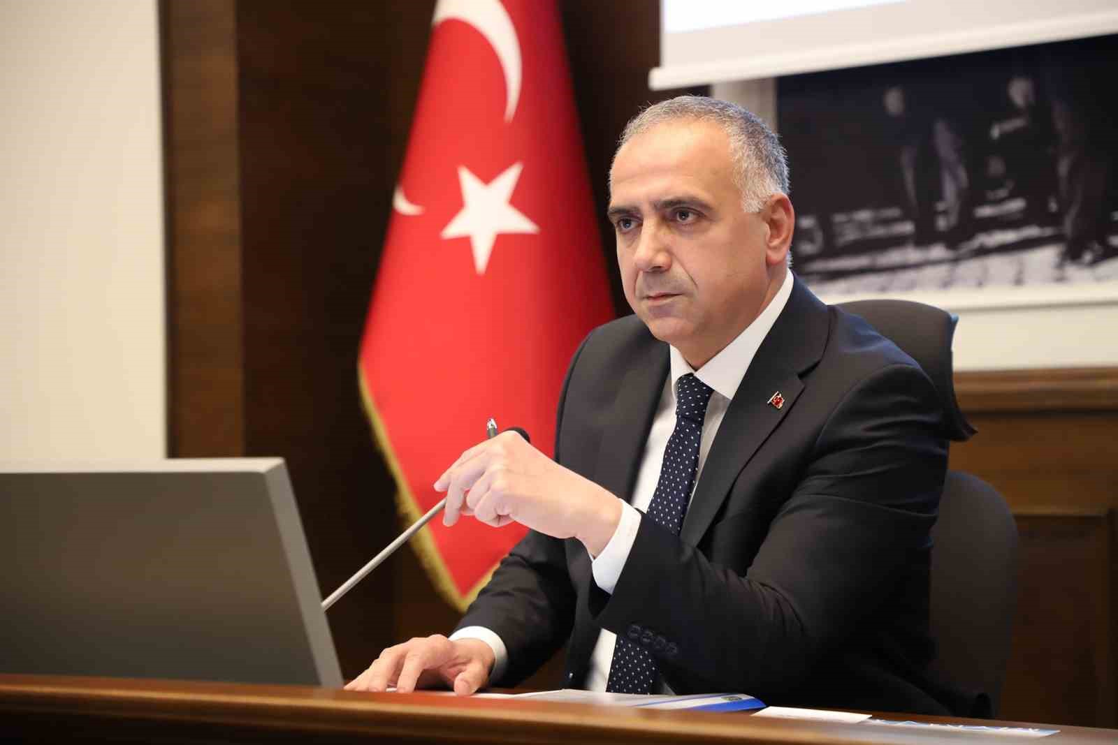 B&uuml;y&uuml;k&ccedil;ekmece Belediye Meclisi Haziran ayı toplantısını Belediye Başkanvekili Ahmet Şahin başkanlığında ger&ccedil;ekleştirdi
