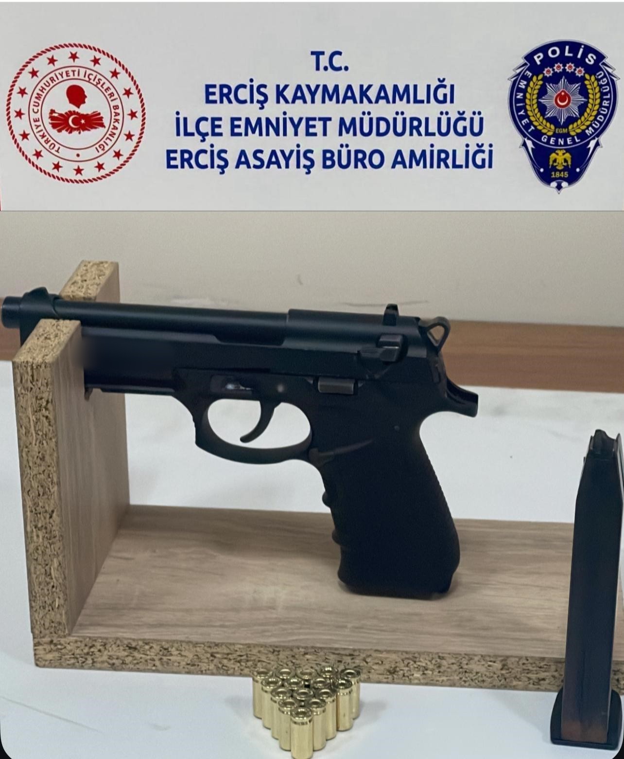 Van&rsquo;da &ccedil;eşitli su&ccedil;lardan 110 kişi tutuklandı
