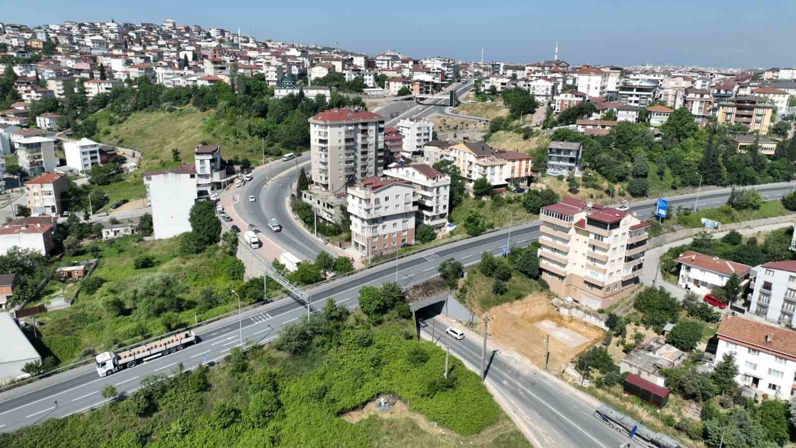 Gebze trafiğine köprülü neşter