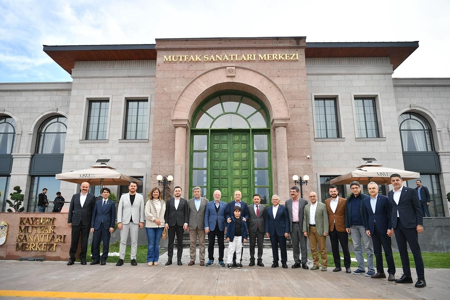 Başkan B&uuml;y&uuml;kkılı&ccedil;, Bakan Şimşek&rsquo;e Mutfak Sanatları Merkezi&rsquo;ni tanıttı
