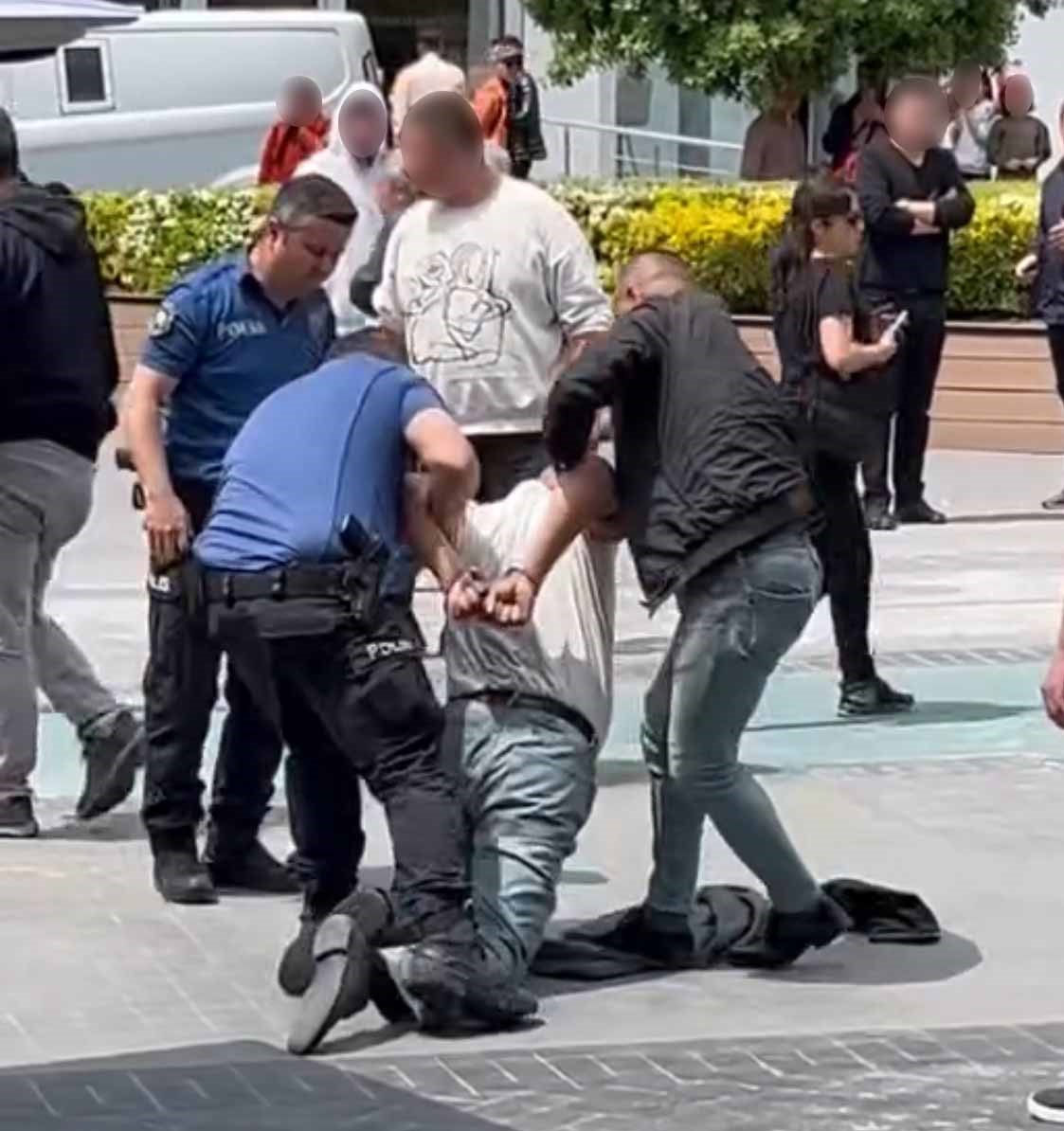 &Ccedil;evreye rahatsızlık veren ş&uuml;pheli g&ouml;zaltına alındı
