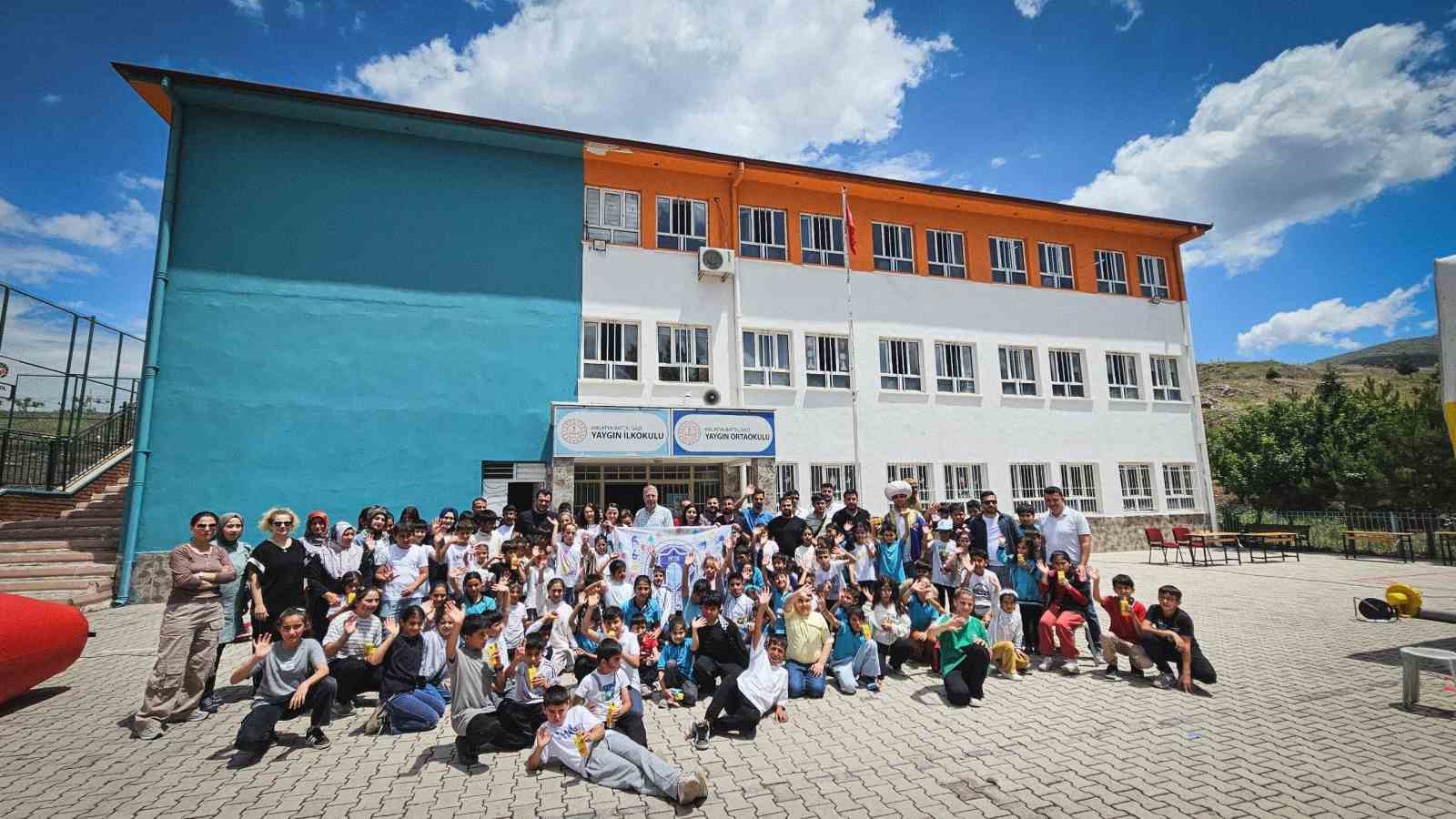 Battalgazi&rsquo;de aile yılı şenlikleri coşkuyla s&uuml;r&uuml;yor
