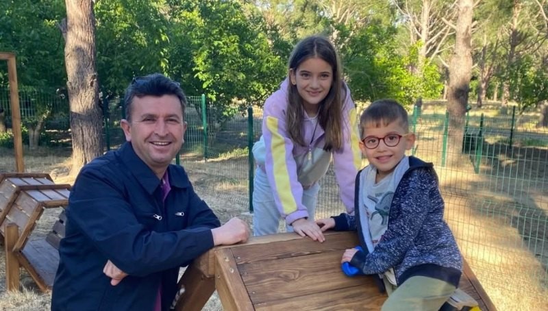 Edremit’te Sarıkız Anaokulu öğrencilerinin dağda kamp sevinci