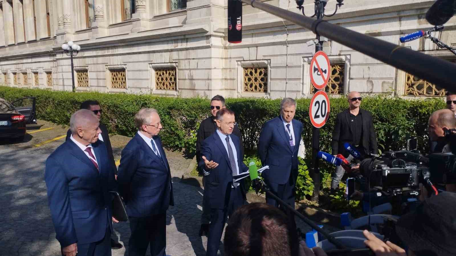 Ukrayna ve Rusya heyetleri &Ccedil;ırağan Sarayı&rsquo;ndan ayrıldı
