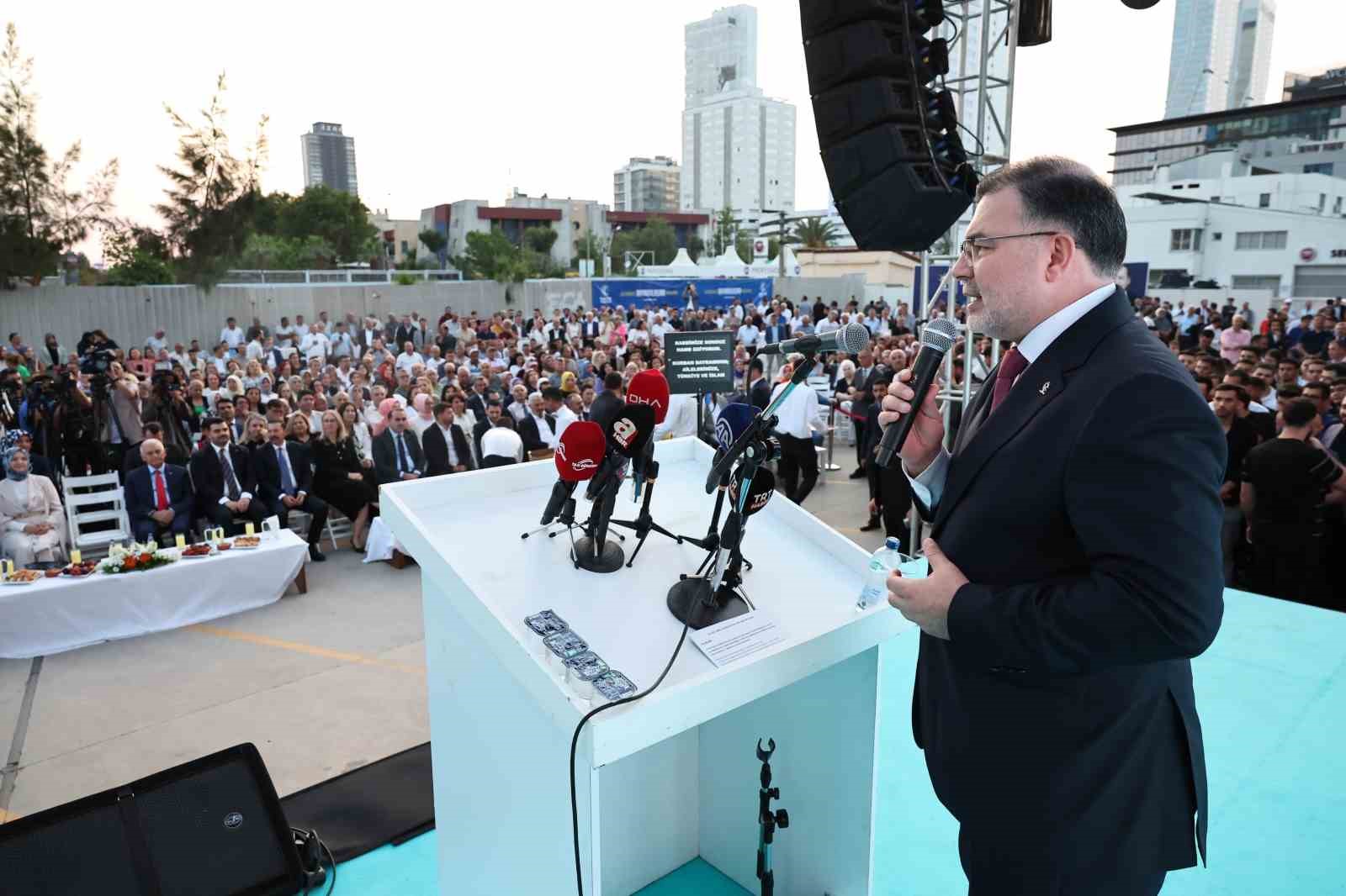 AK Parti İzmir İl Başkanı Saygılı&rsquo;dan &rsquo;grev&rsquo; &ccedil;ıkışı
