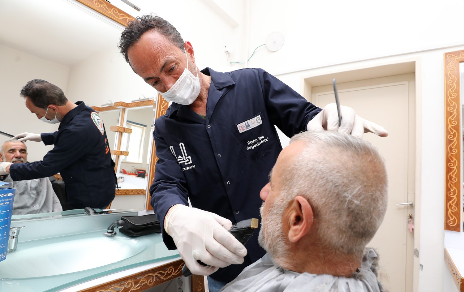 Büyükşehir yaşlı ve dar gelirli aileleri unutmadı