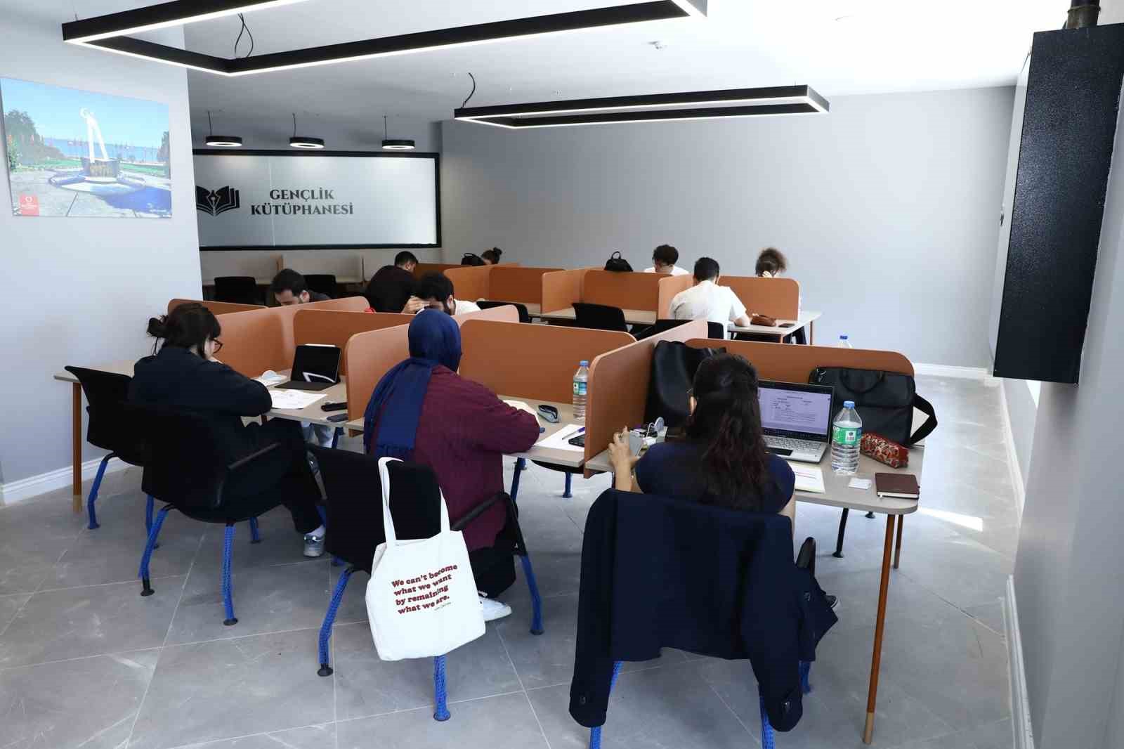 Ordu Gençlik Kütüphanesi, YKS öncesi öğrencilerin kamp merkezi oldu