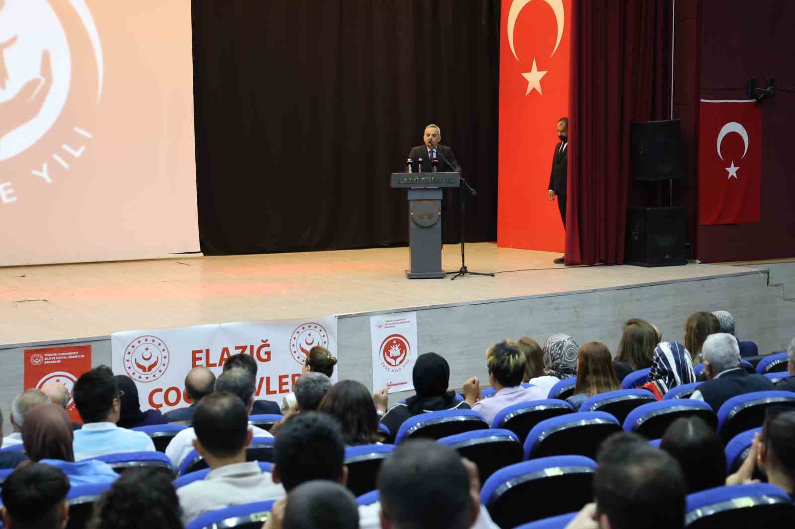 Türkiye’de yaşlı nüfus ilk kez yüzde 10’u aştı, doğurganlık hızı 1.51’e geriledi