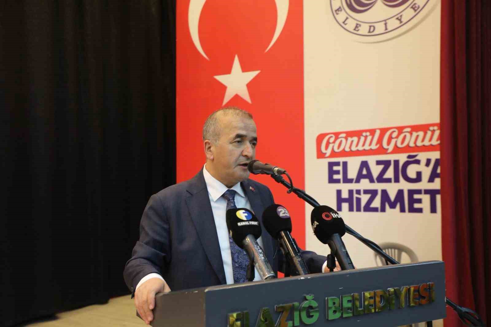 T&uuml;rkiye&rsquo;de yaşlı n&uuml;fus ilk kez y&uuml;zde 10&rsquo;u aştı, doğurganlık hızı 1.51&rsquo;e geriledi
