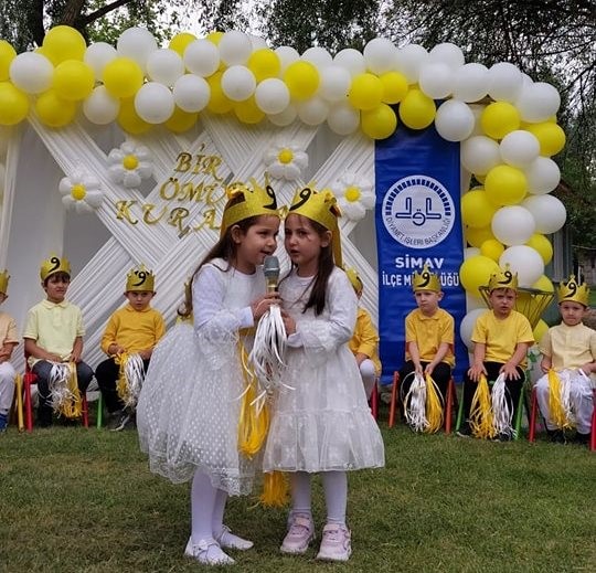 Simav Naşa 4-6 Yaş Kur’an Kursunun karne töreni
