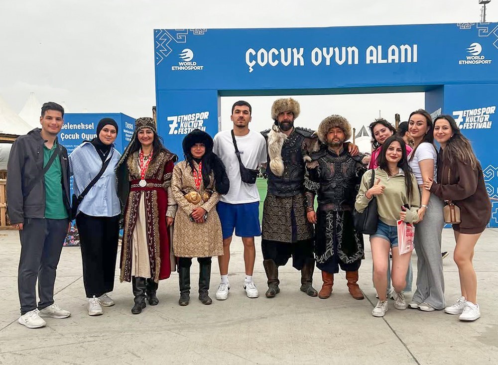SUB&Uuml; &ouml;ğrencileri Etnospor K&uuml;lt&uuml;r Festivali&rsquo;ne katıldı
