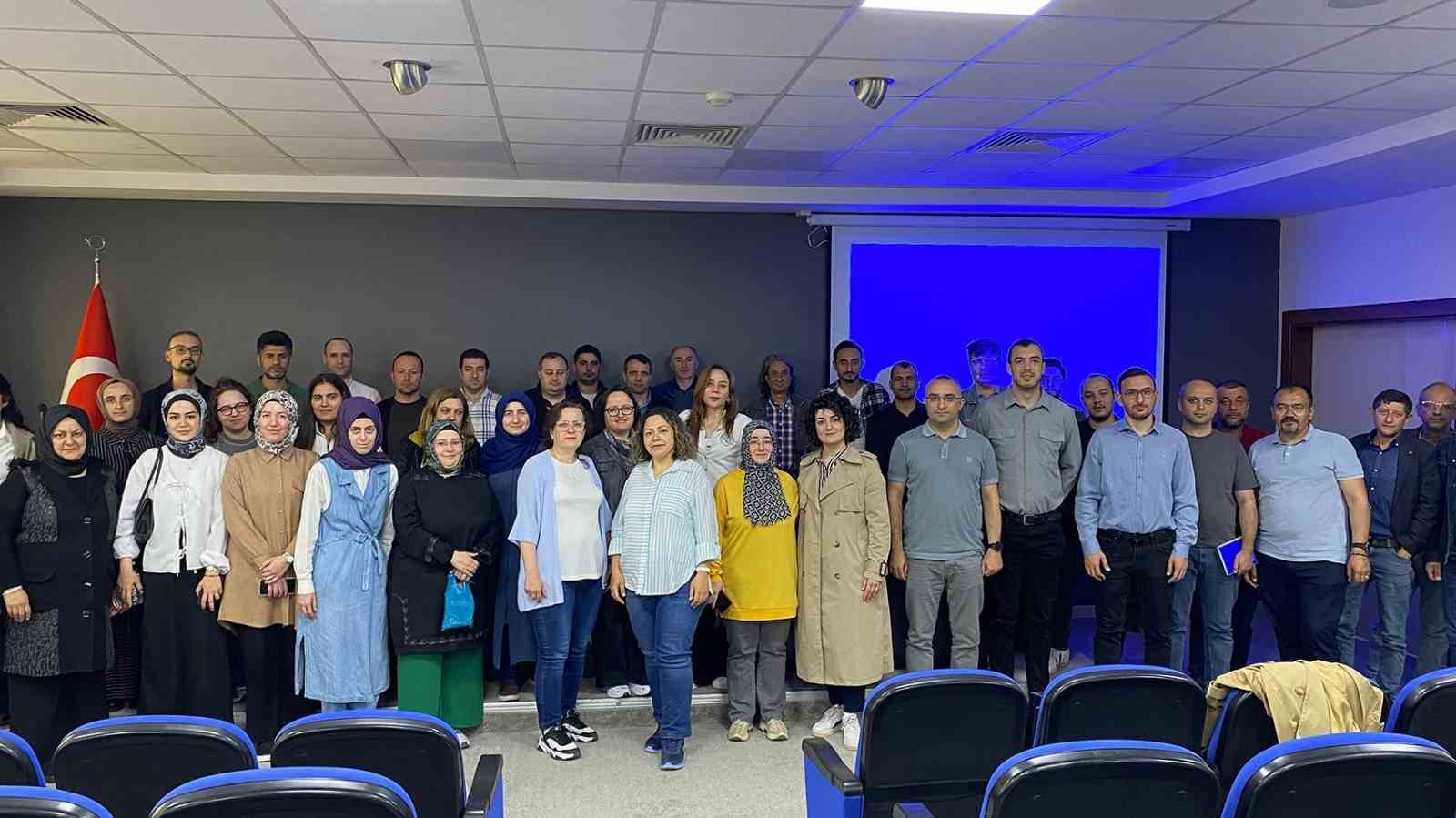 Siber g&uuml;venlik farkındalık eğitimi verildi
