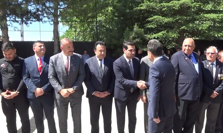 Tunceli&rsquo;nin yeni valisi g&ouml;reve başladı
