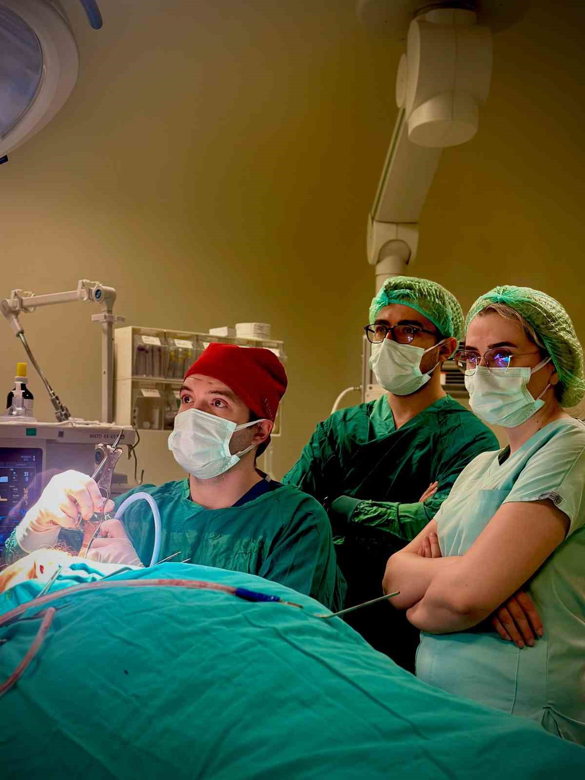 Siirt&rsquo;te nitelikli burun ameliyatı ger&ccedil;ekleştirildi
