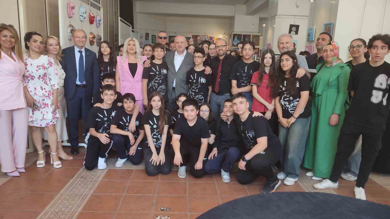Denizli’de ‘Tasarımın Ruhu, Görselin Gücü’ sanatseverlerle buluştu
