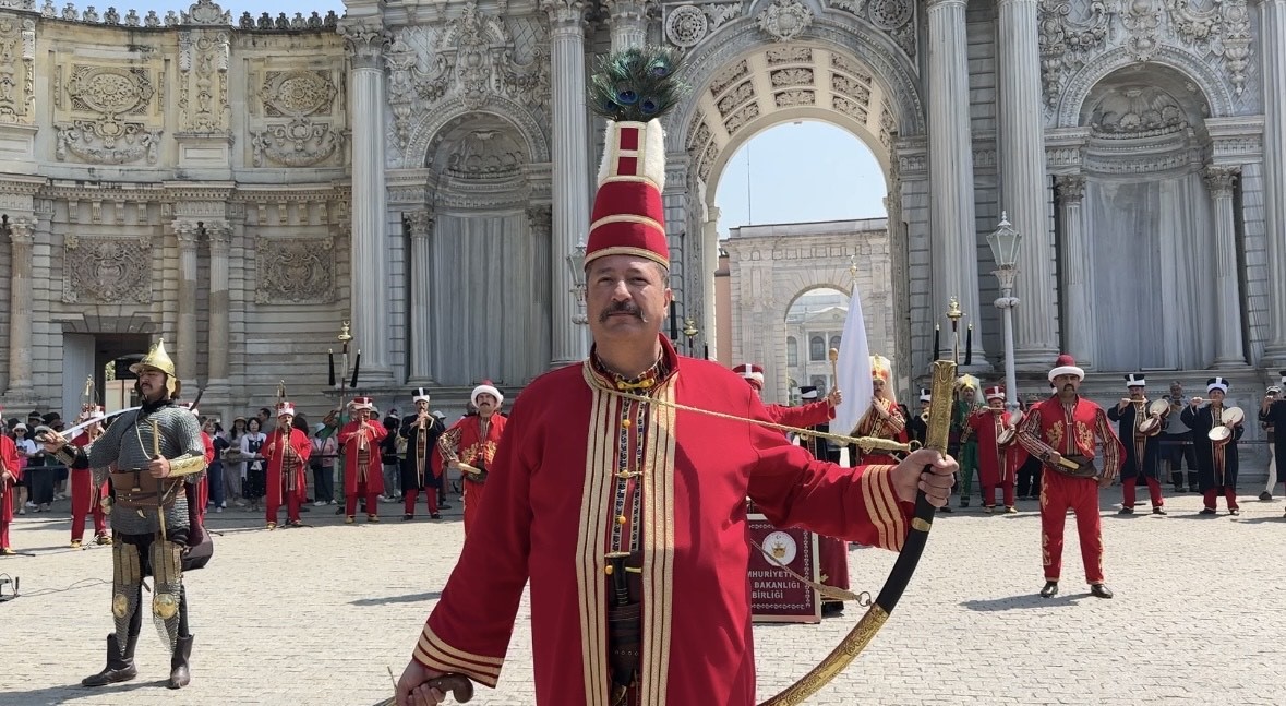 Dolmabahçe Sarayı’nda mehteran gösterileri başladı