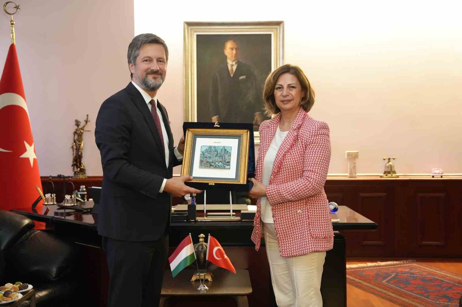 Macaristan Büyükelçisi Mtis Başkan Ünlüce’yi ziyaret etti