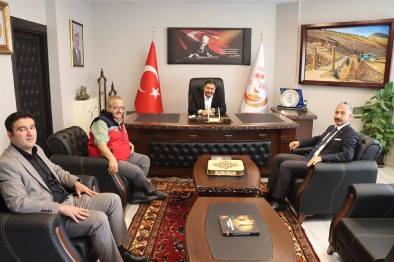 M&uuml;d&uuml;r Akkan, Sincik&rsquo;te temaslarda bulundu
