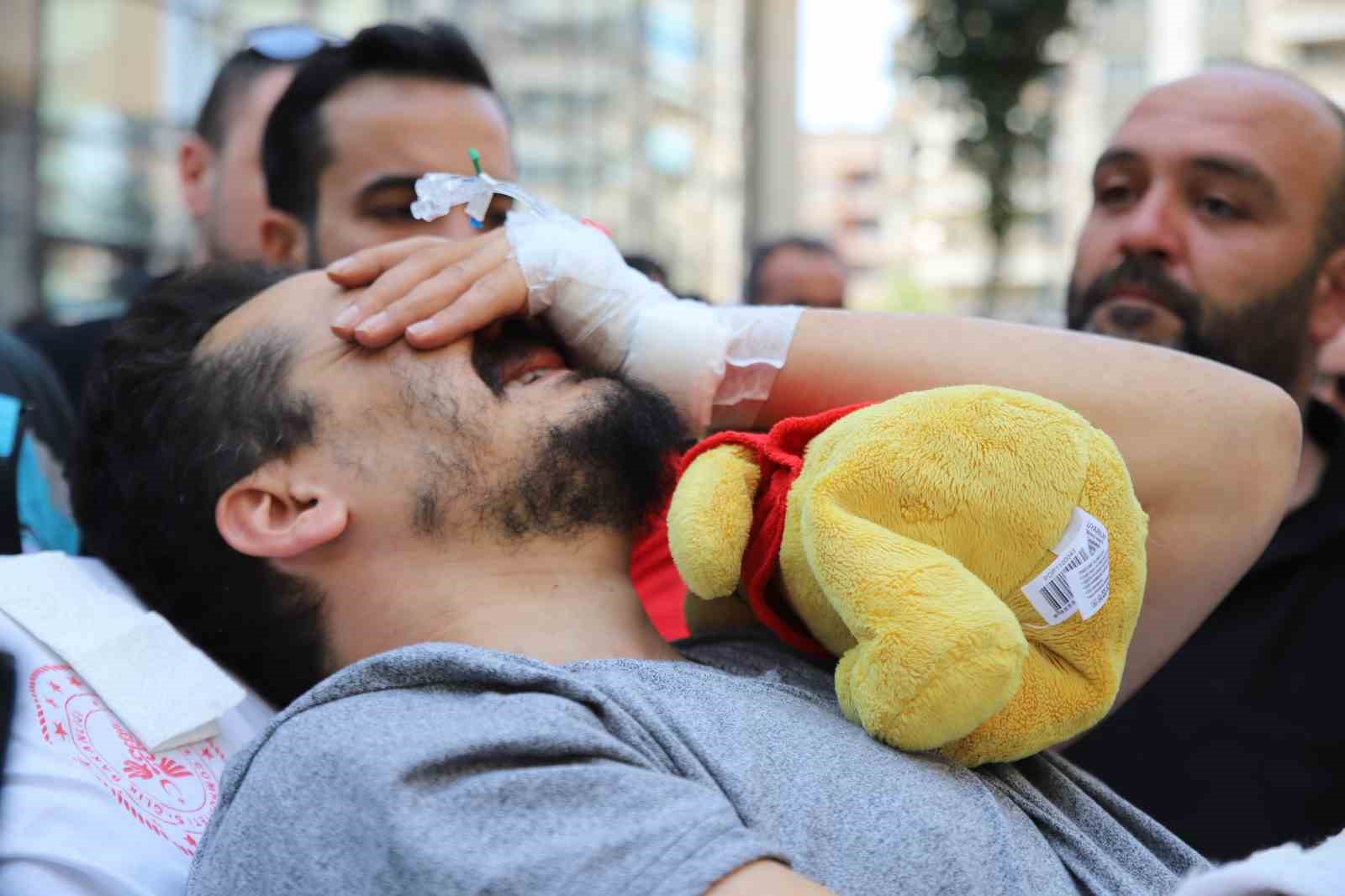 Gaziantep’teki kazada hayatını kaybeden anne ve iki çocuğu için hastanede tören düzenlendi