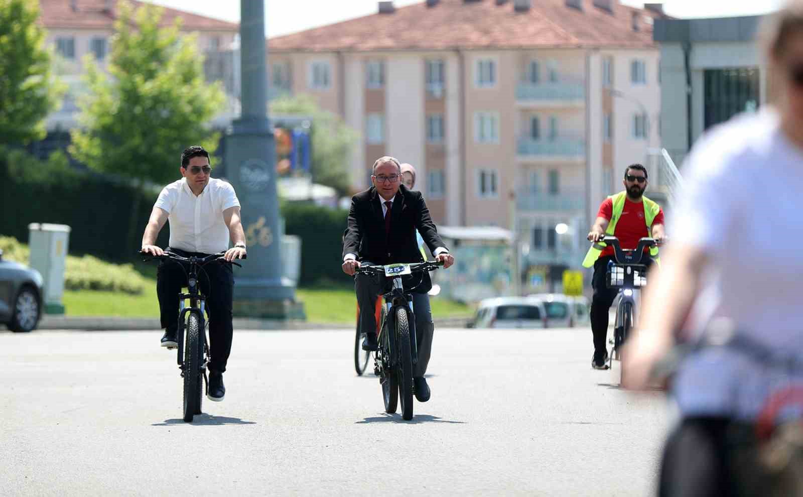 Dünya Bisiklet Günü’nde pedallar vadide sağlıklı bir dünya için döndü