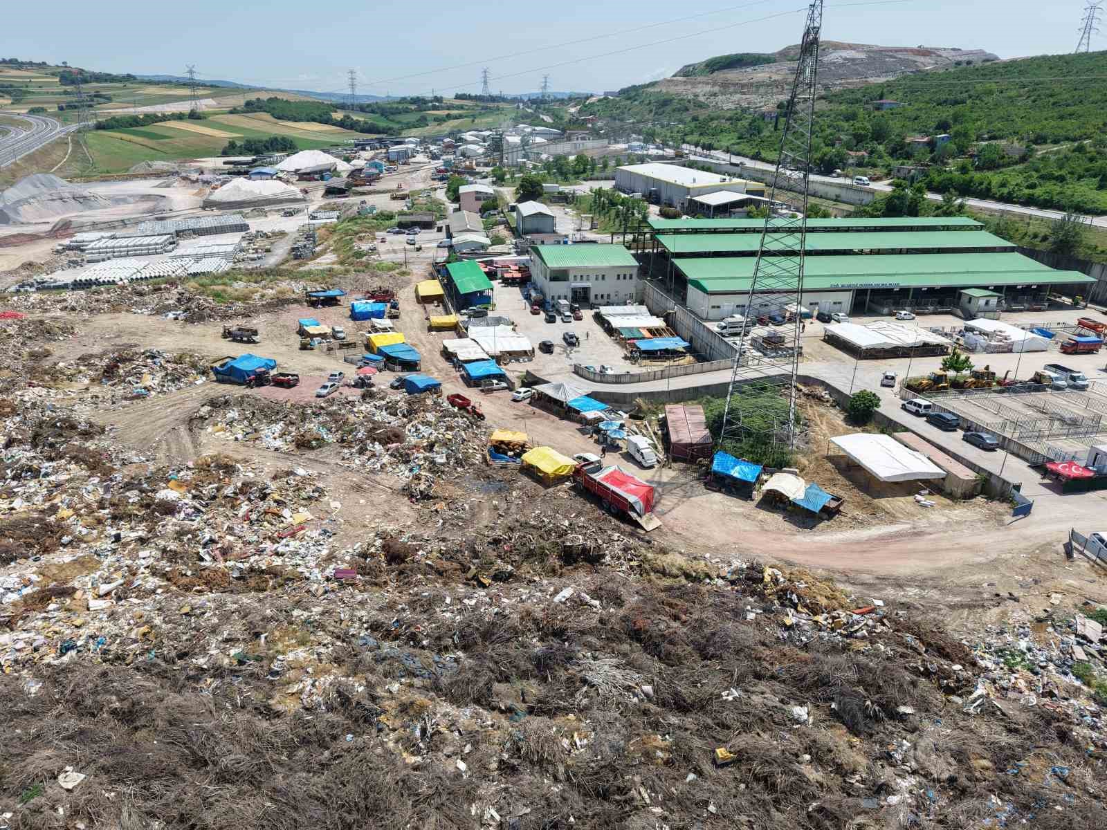 &Ccedil;&ouml;pl&uuml;kte kurbanlık satışı
