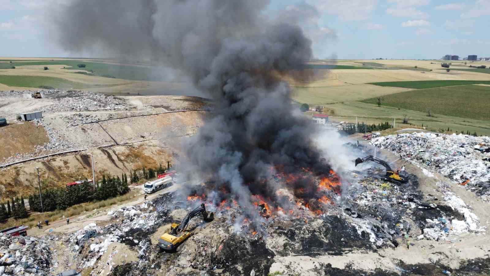 Tekirdağ’da geri dönüşüm tesisinde yangın