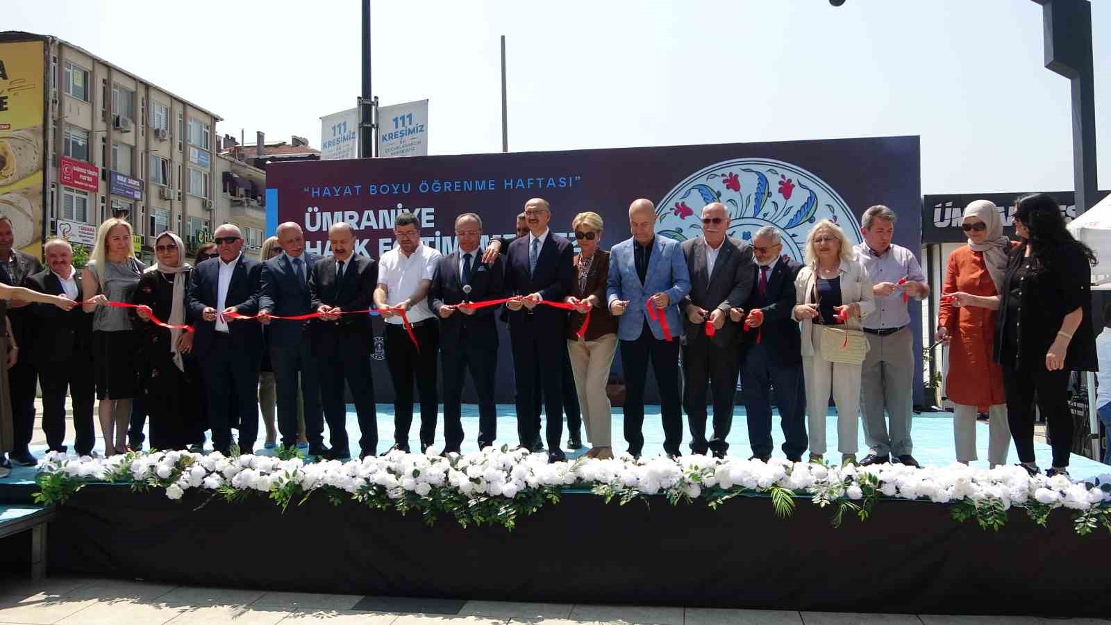 Ümraniye’de ‘Halk Eğitimi Merkezi Yıl Sonu Sergisi’ açıldı