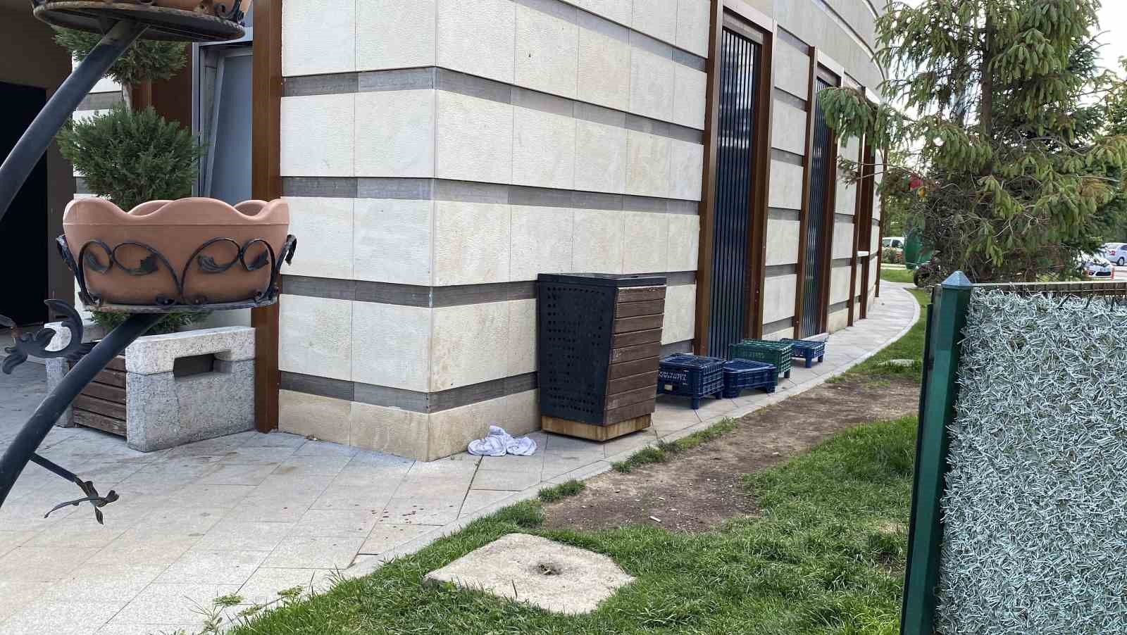 Konya&rsquo;da gen&ccedil;ler arasında &ccedil;ıkan kavga kanlı bitti: 1 yaralı
