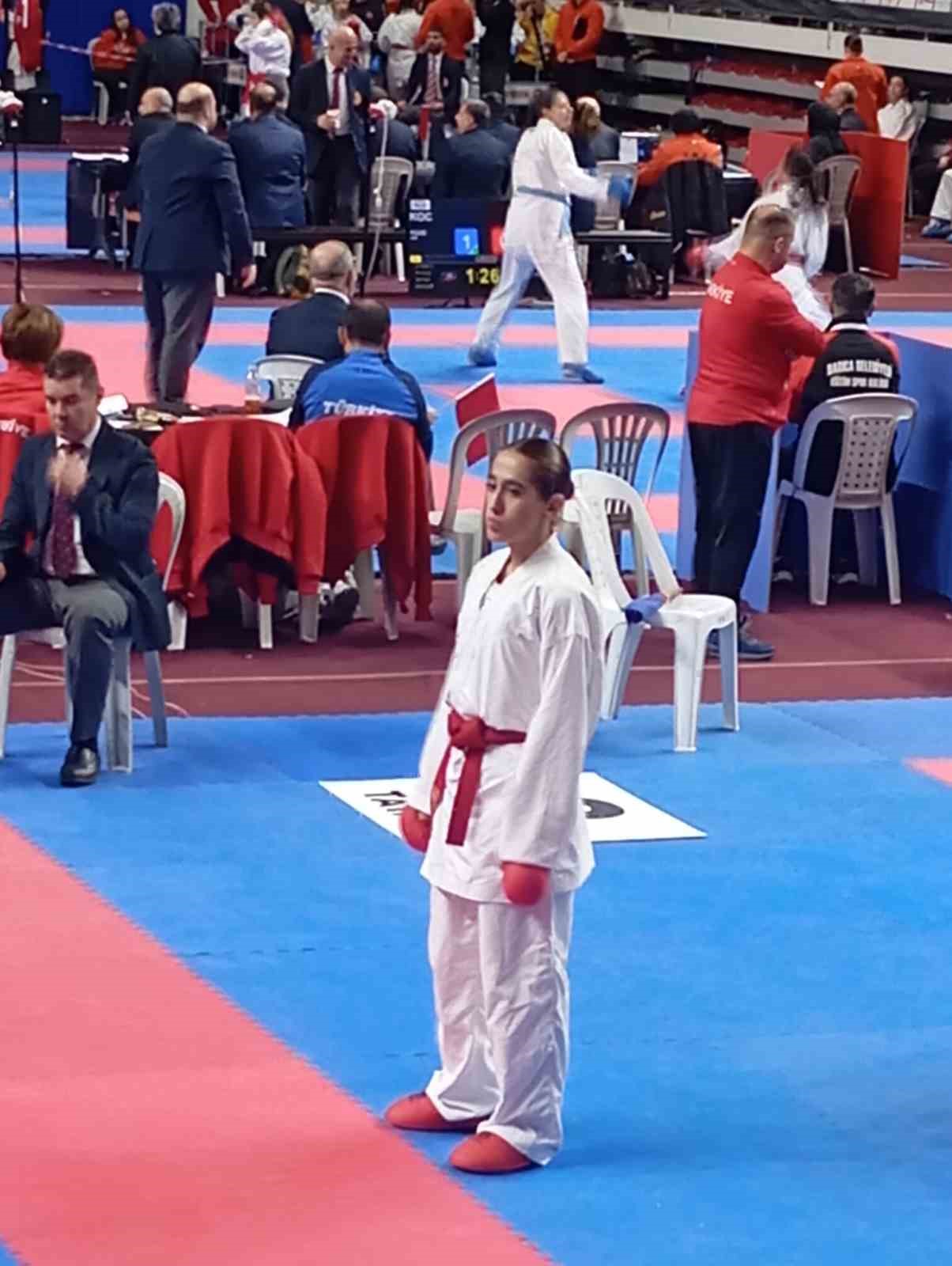 Diyarbakırlı &ouml;ğrencilerin başarıları g&ouml;z doldurdu
