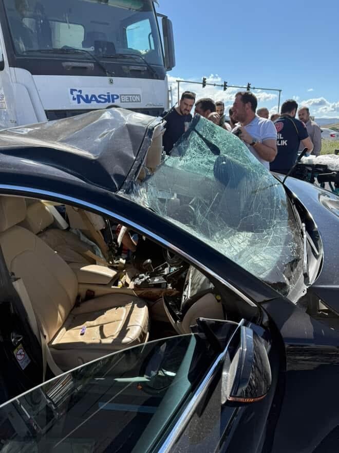 Elazığ&rsquo;da trafik kazası: 2 yaralı
