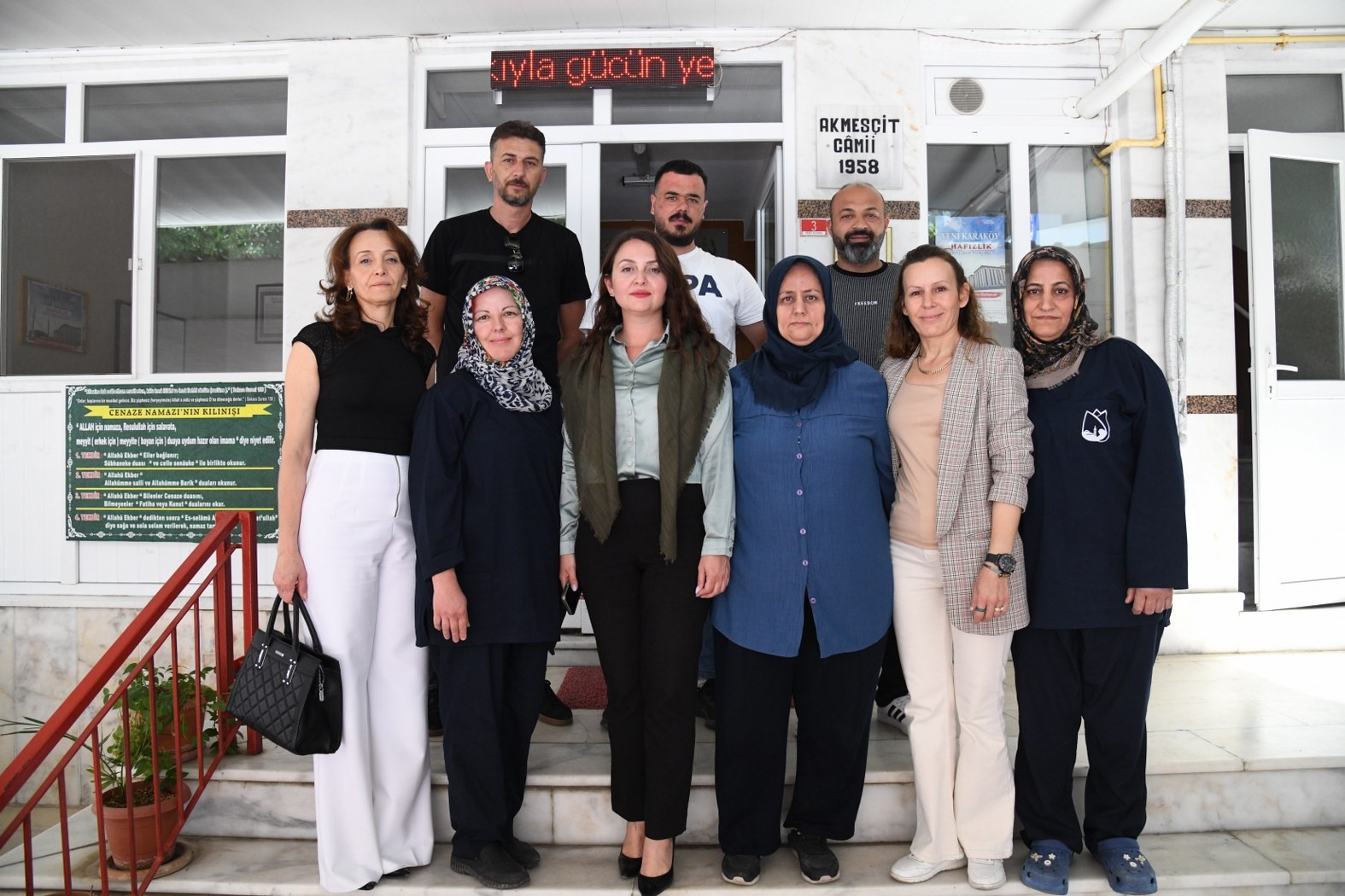 Yunusemre&rsquo;de ibadethaneler Kurban Bayramı i&ccedil;in hazırlanıyor
