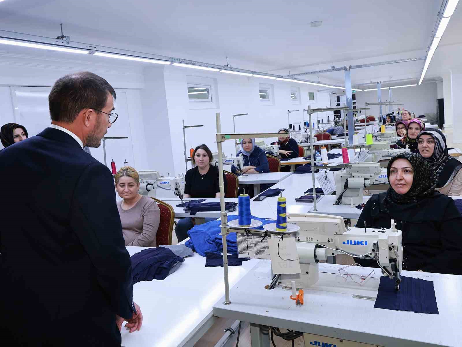 Tokat Belediyesi öncülüğünde sanayiye kadın eli değmeye devam ediyor