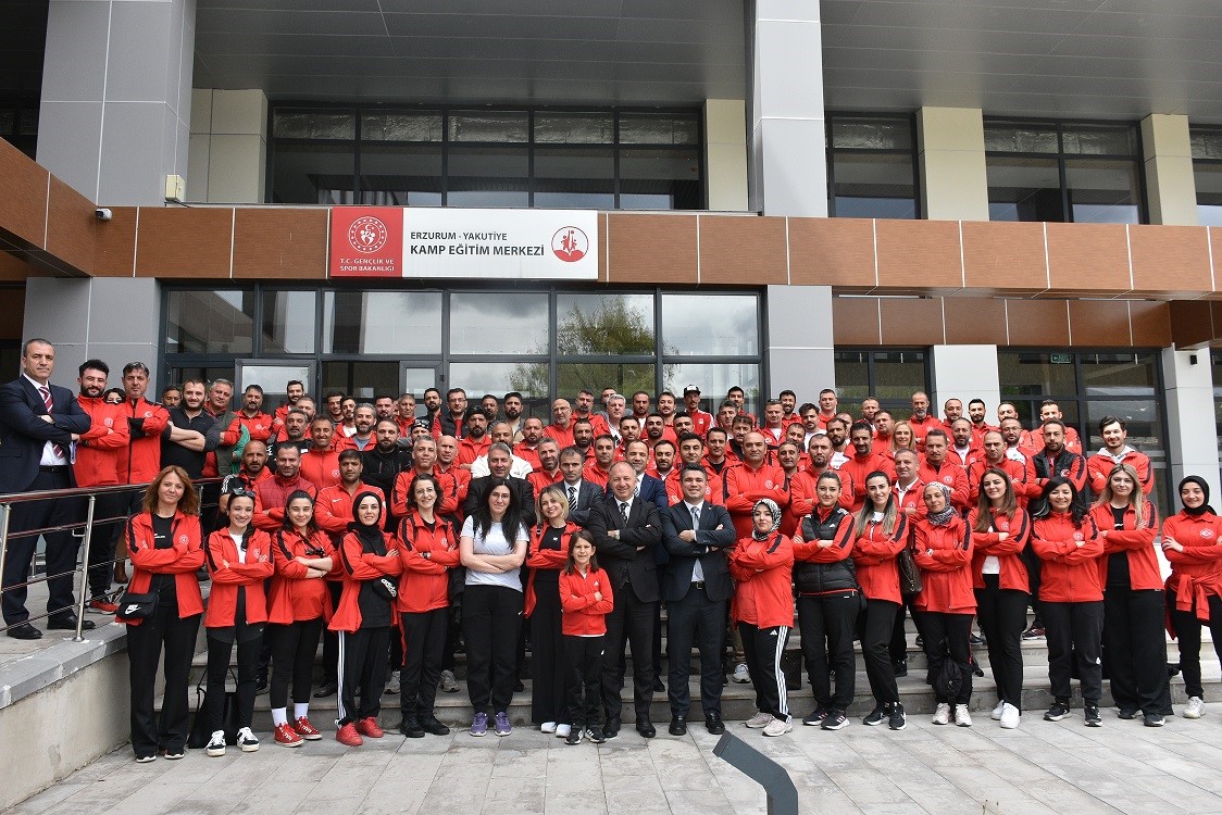 Çakmur, "Sporun mutfağında siz varsınız"