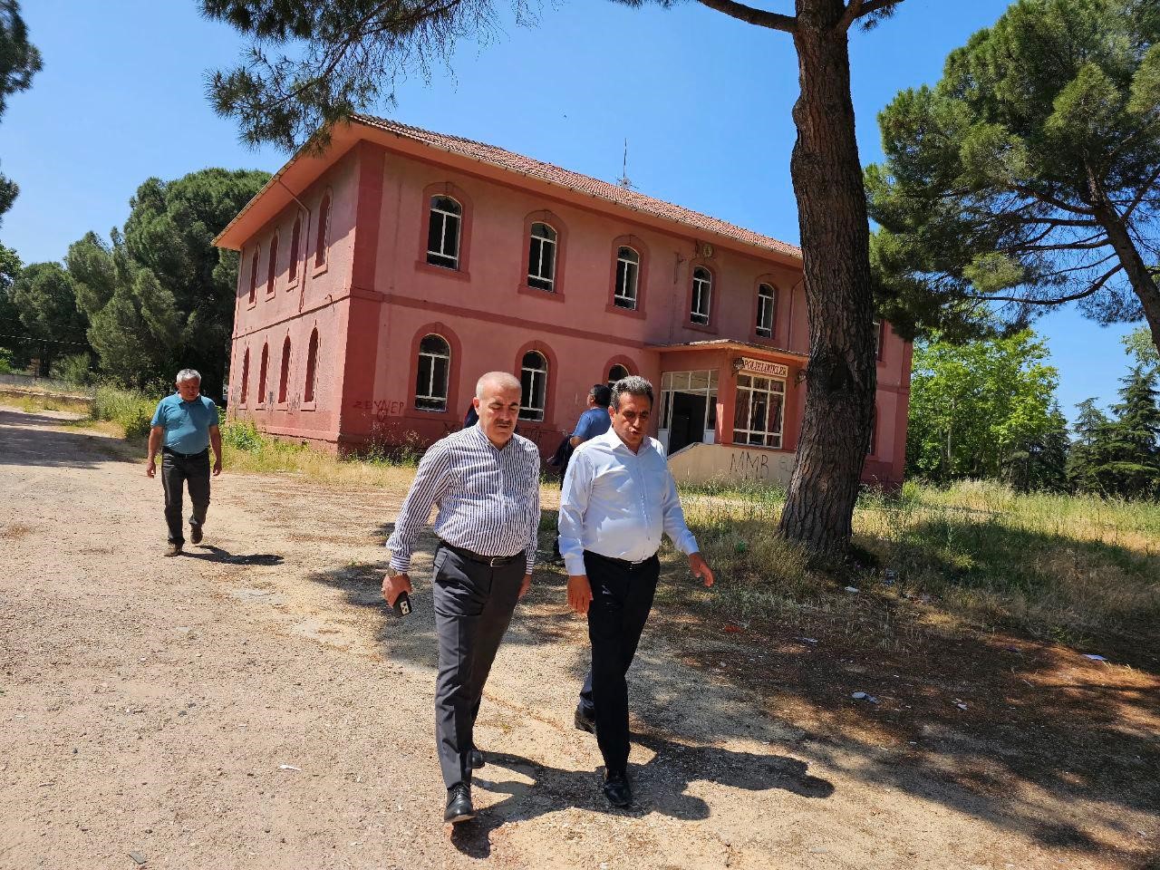 Balıkesir&rsquo;de okul inşaatları yerinde incelendi
