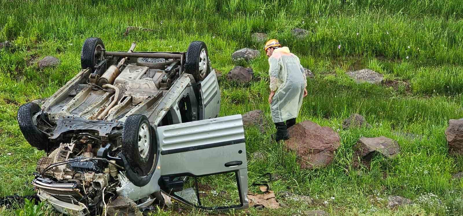 Varto’da tır ile hafif ticari araç çarpıştı: 1 ağır yaralı