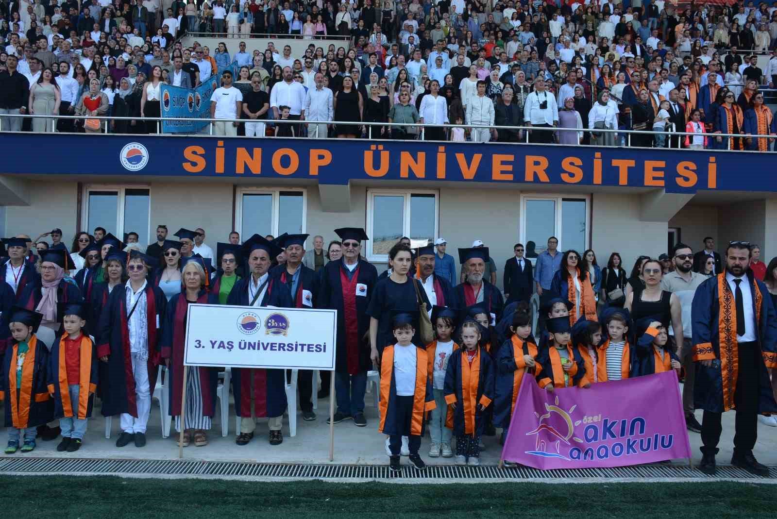 Sinop&rsquo;ta 3 kuşak aynı t&ouml;rende mezun oldu
