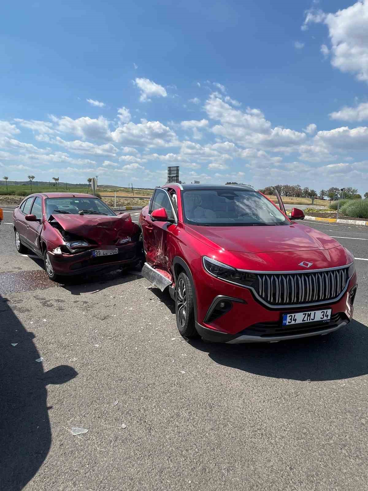 Muratlı’da trafik kazası: 3 yaralı