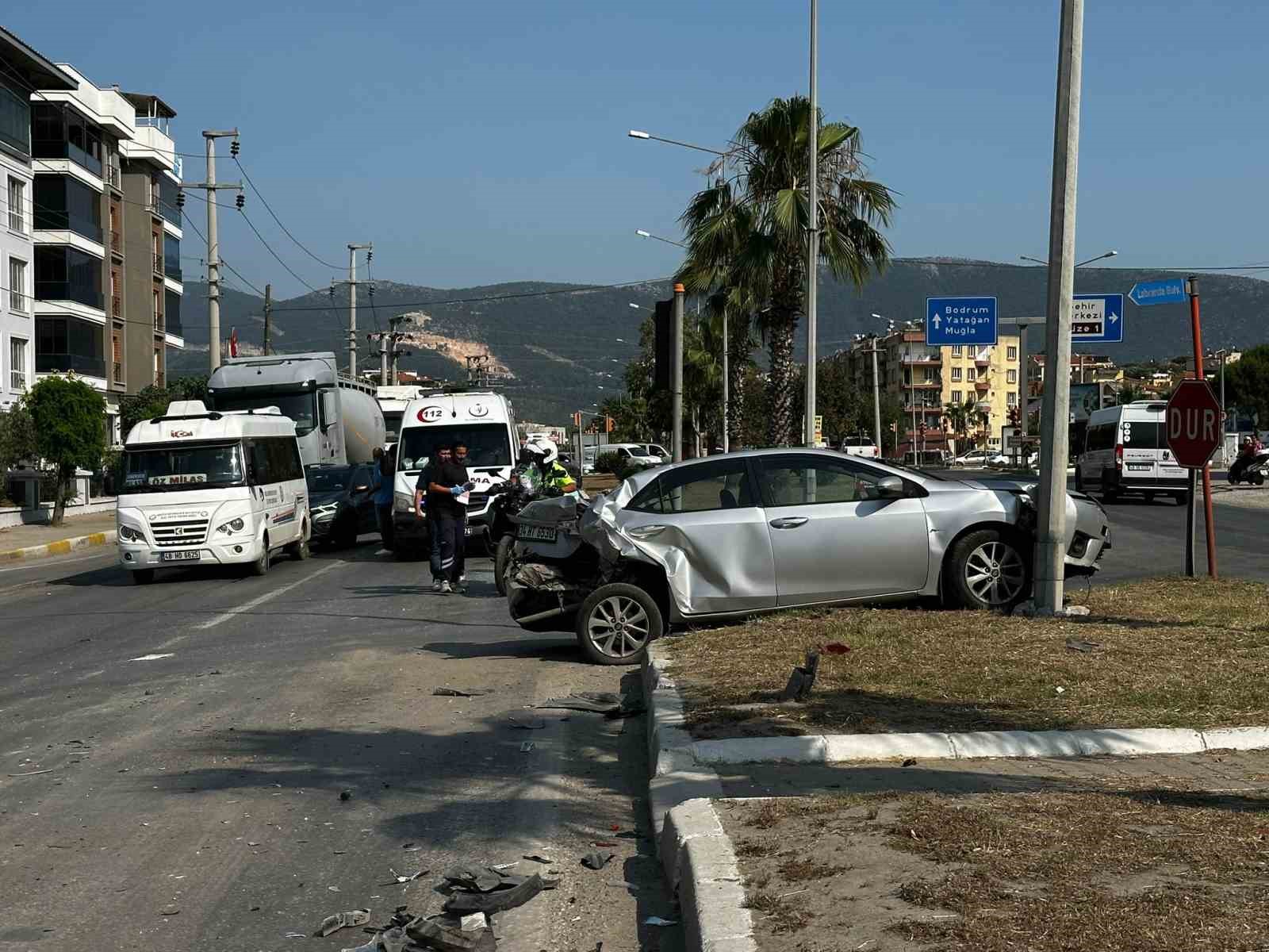 Milas'ta trafik kazasında bir kişi yaralandı: İHA