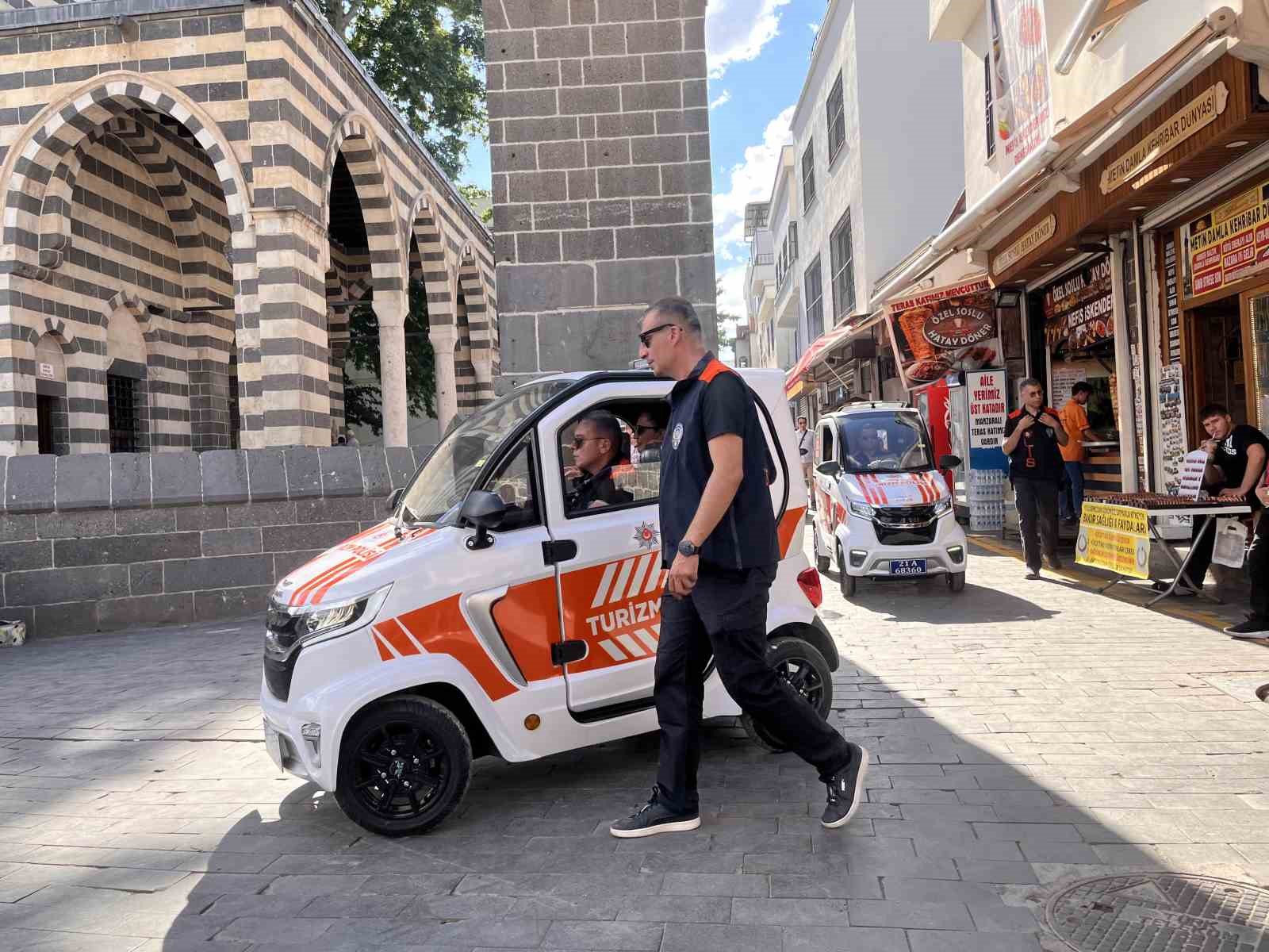 Diyarbakır’da Turizm Polisi, tahsis edilen araçlarla devriye atacak