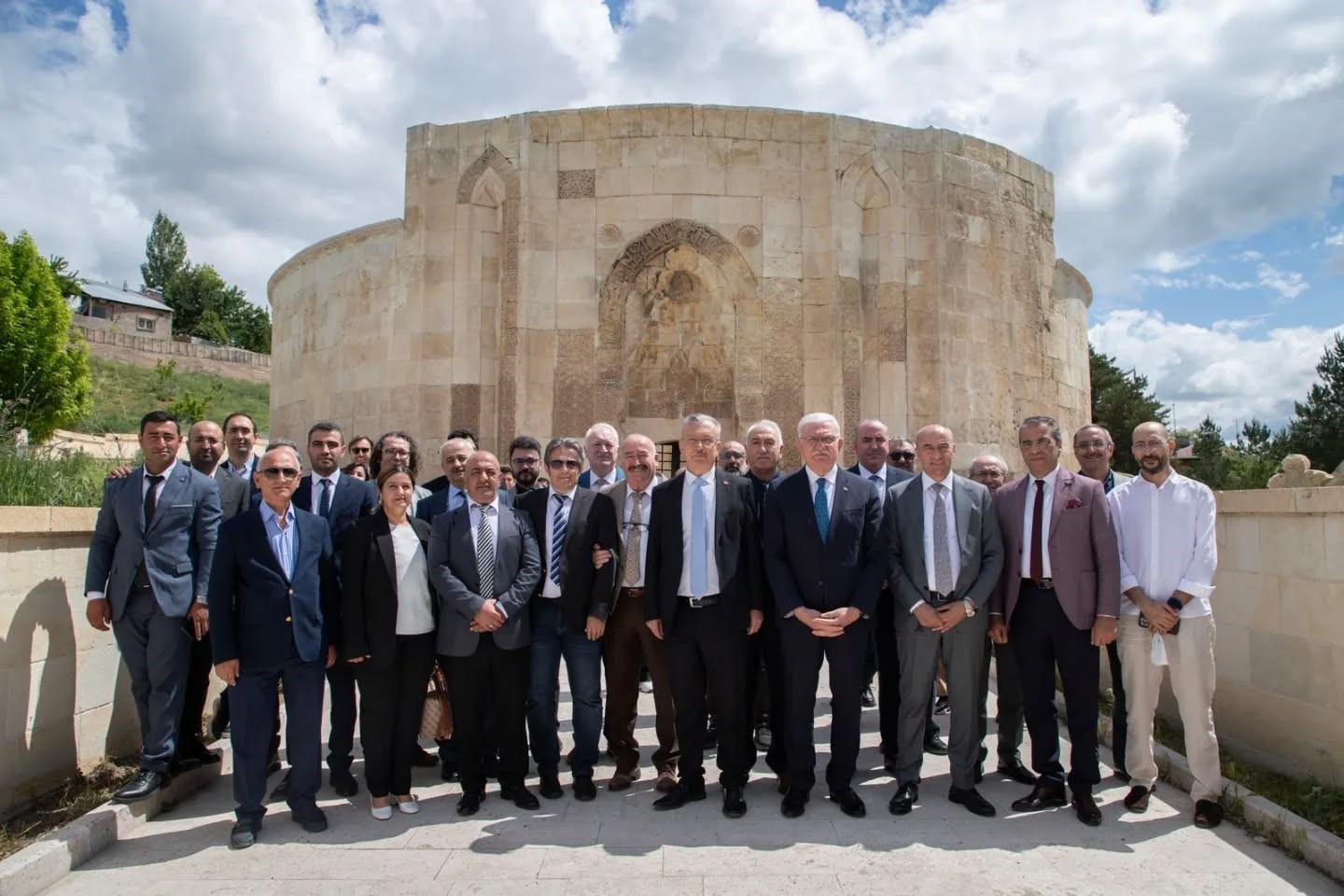 Üniversite Senatosu Mama Hatun Külliyesi’nde toplandı