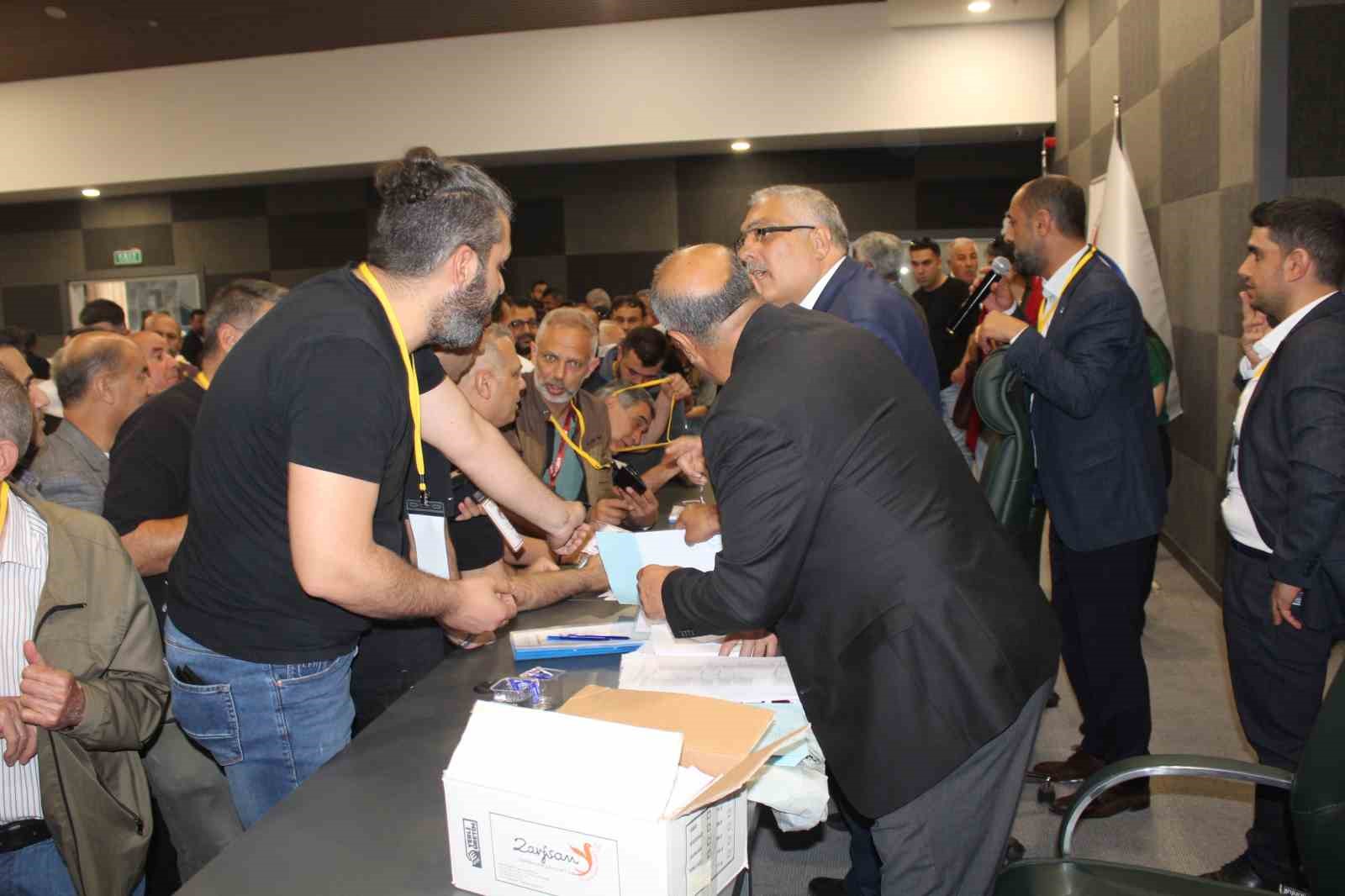 Elazığ ASKF’de Gür güven tazeledi
