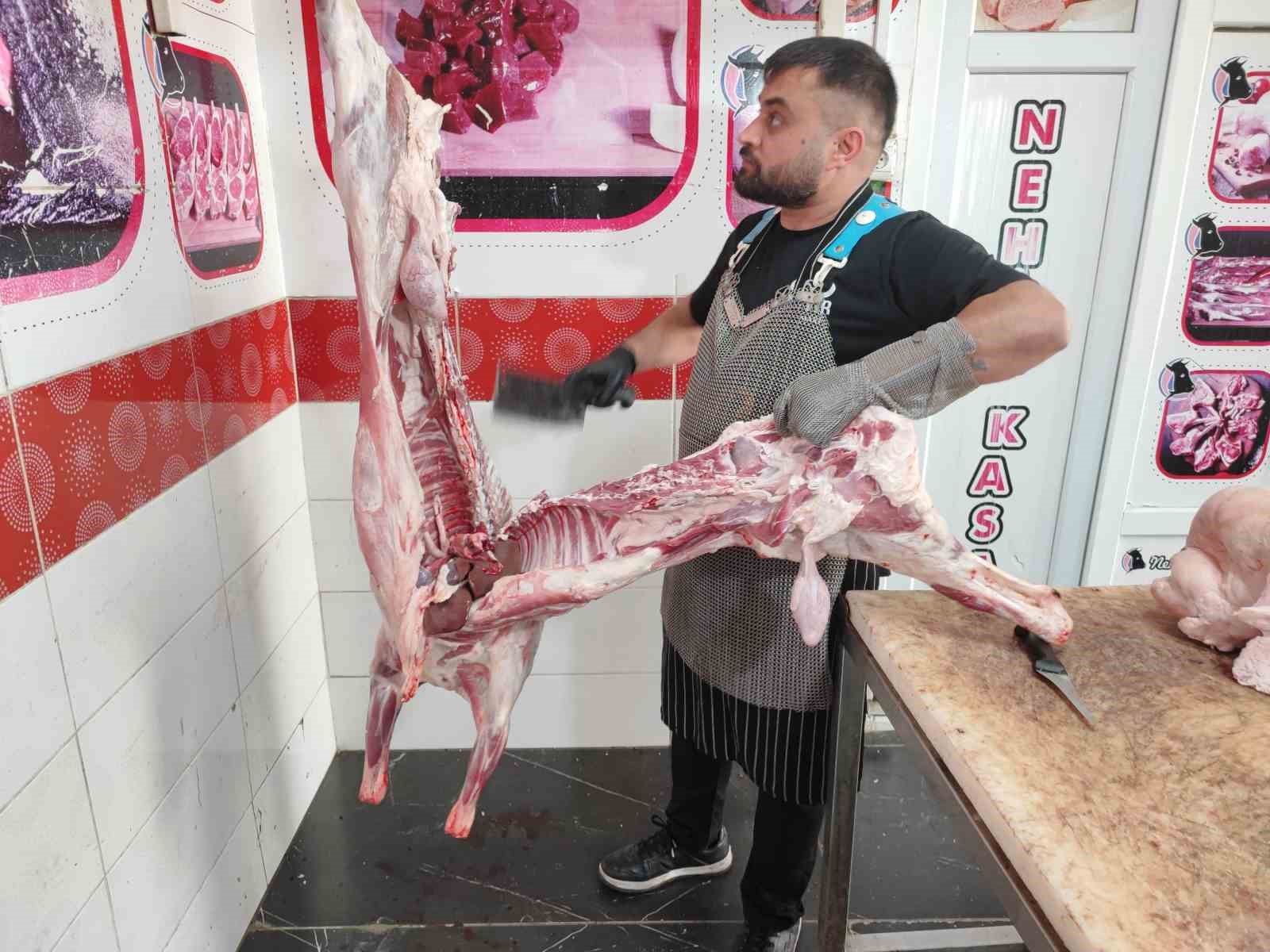 Kasaplar Odası Başkanından acemi kasaplara uyarı
