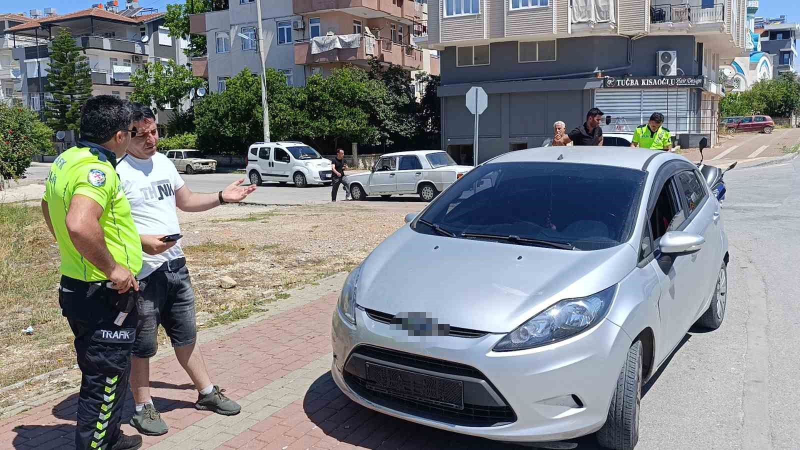 Dikkatsiz manevra kazayı beraberinde getirdi