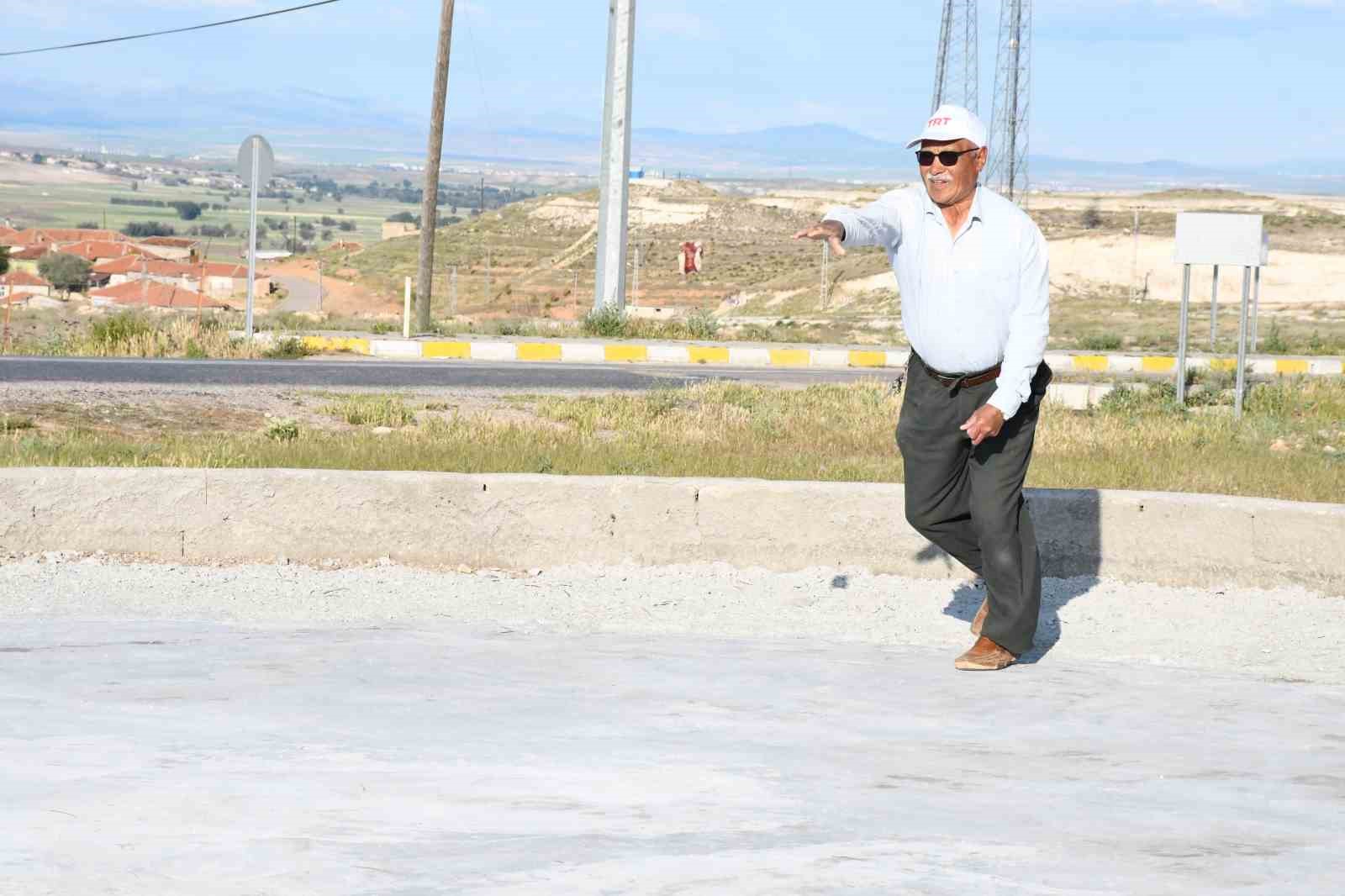 Kırgız Türkleri binlerce yıllık ata mirası olan ‘aşık oyunu’ geleneğini yaşatıyorlar
