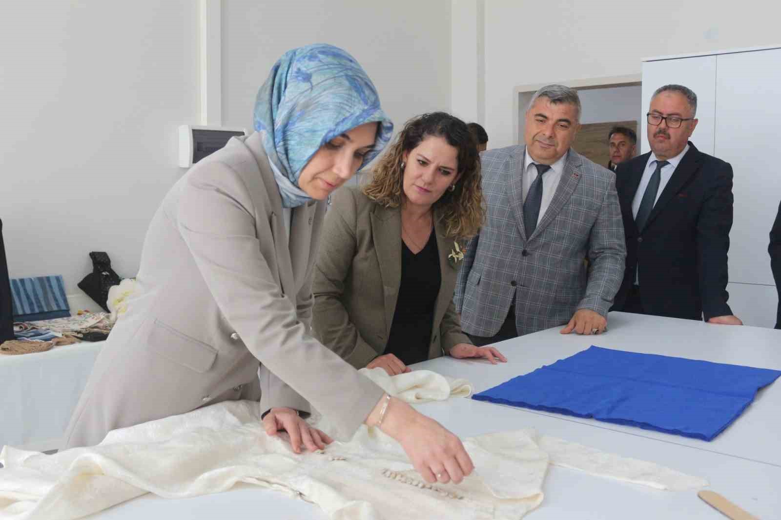 Y&ouml;resel k&uuml;lt&uuml;r&uuml;n izleri g&uuml;n&uuml;m&uuml;z estetiğiyle buluştu
