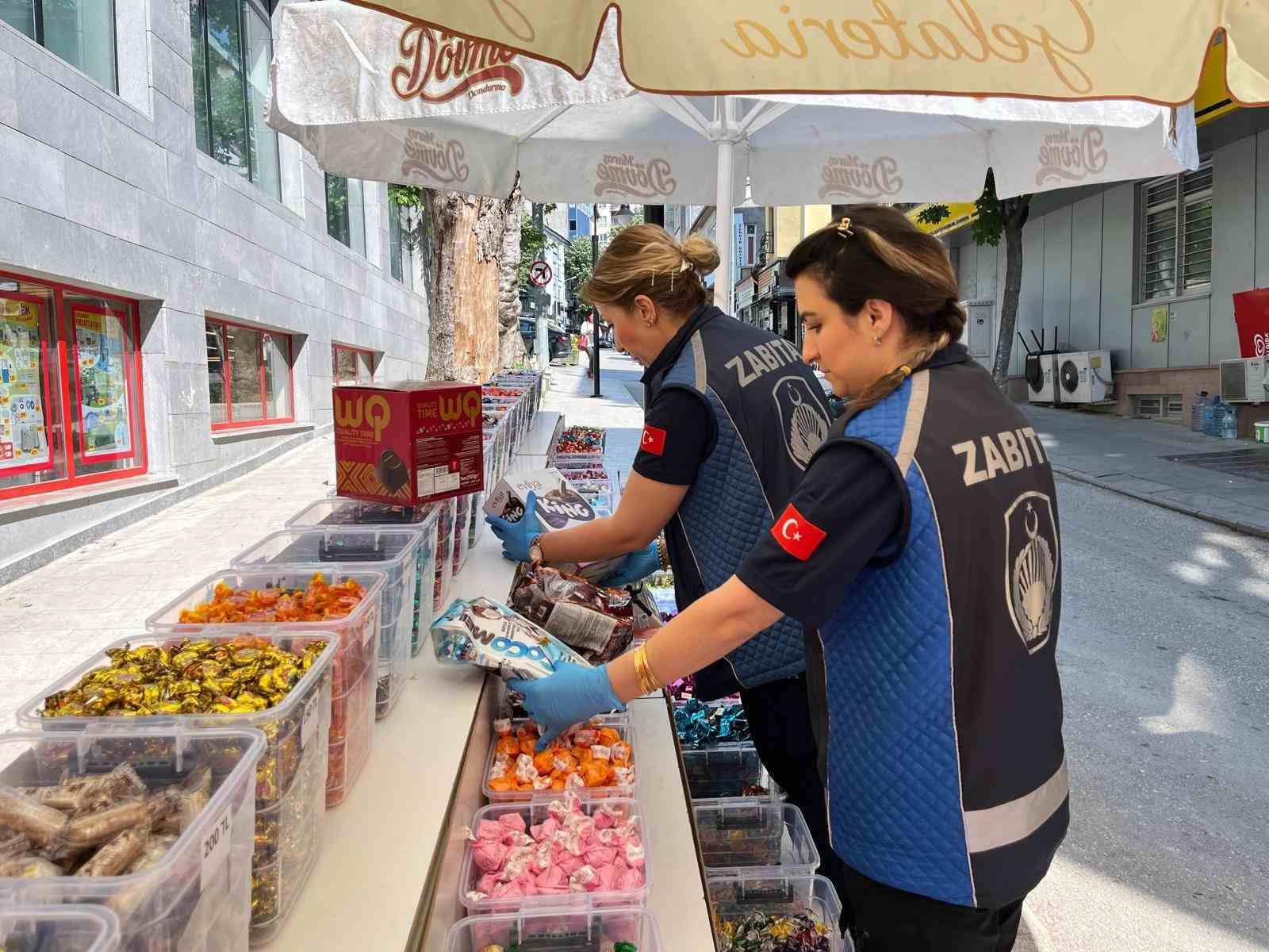 Bilecik’te şeker ve çikolata ürünleri yakın takibe alındı